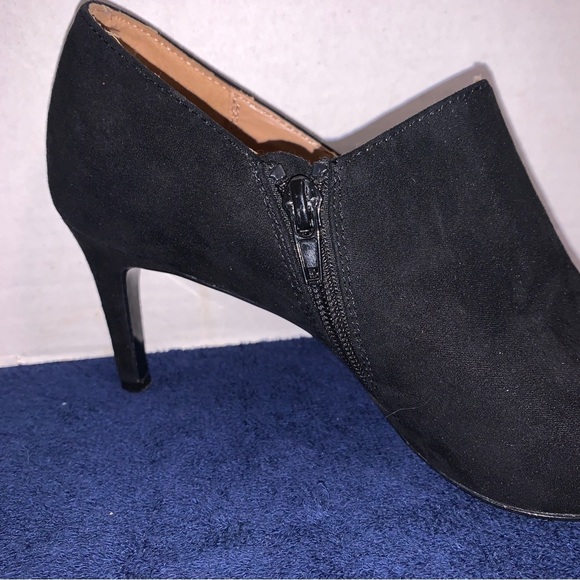 Calvin Klein Women’s 8.5 Shoes Jessy Point Toe Ankle Boot Stiletto Heel Black - Picture 3 of 7